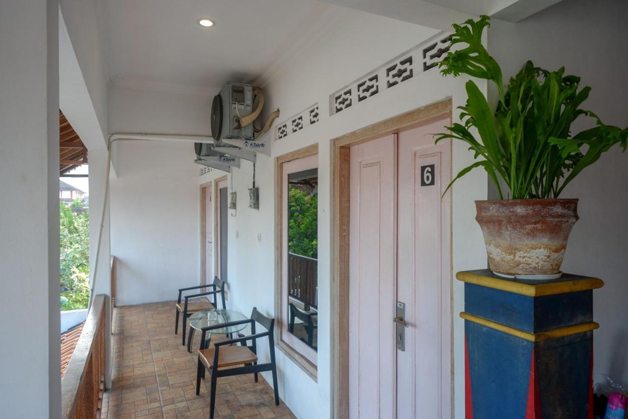 מלון יוגיאקרטה Reddoorz Syariah Near Plengkung Gading 2 מראה חיצוני תמונה